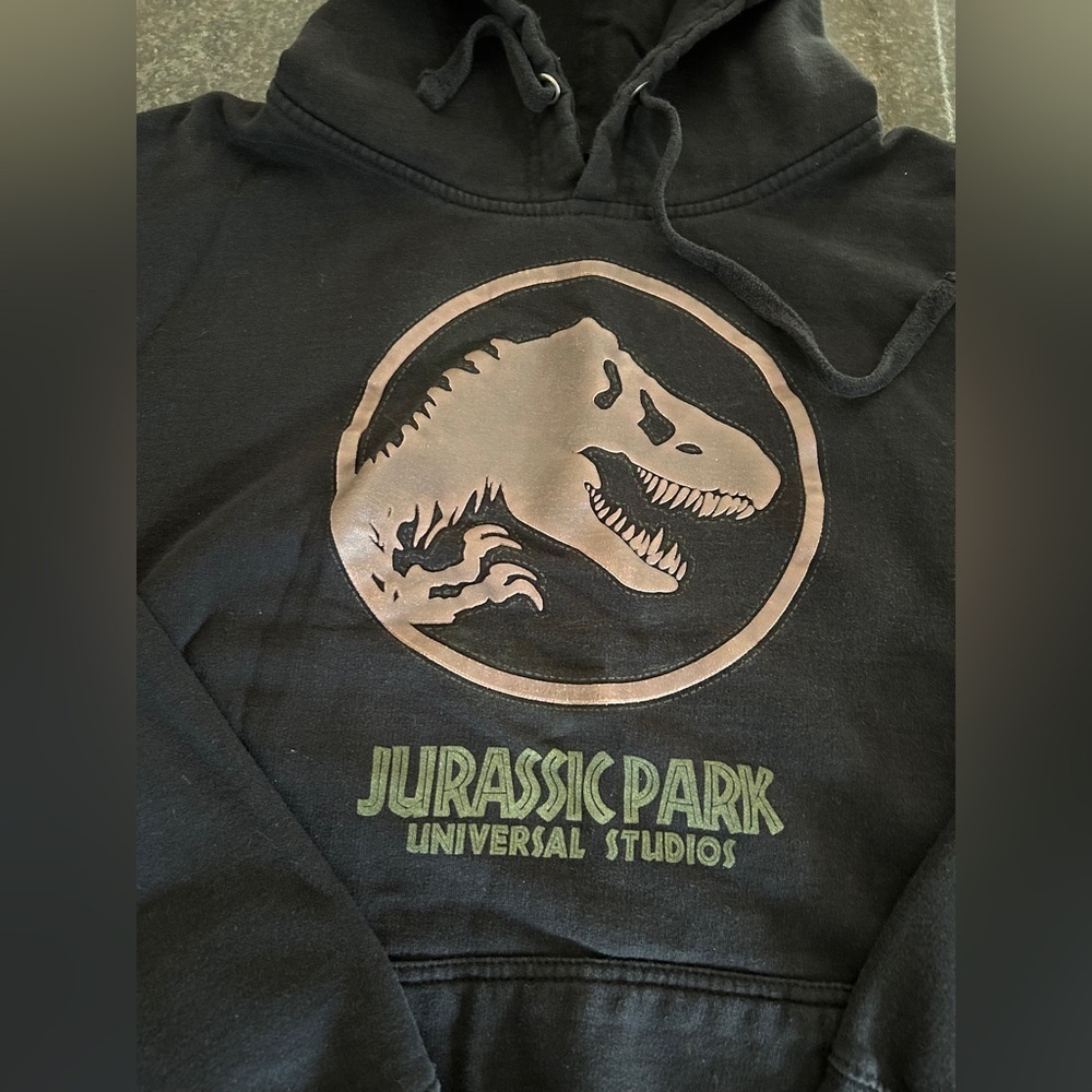 Jurassic Park Universal Studios. Size large - Picture 2 of 3